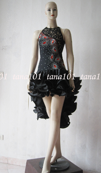 váy khiêu vũ đen