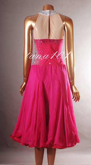 Váy nhảy standand màu hồng