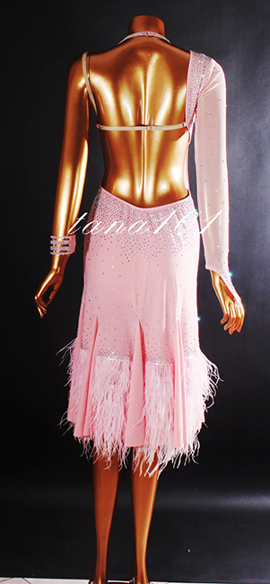 Váy nhảy latin màu hồng trang trí lông