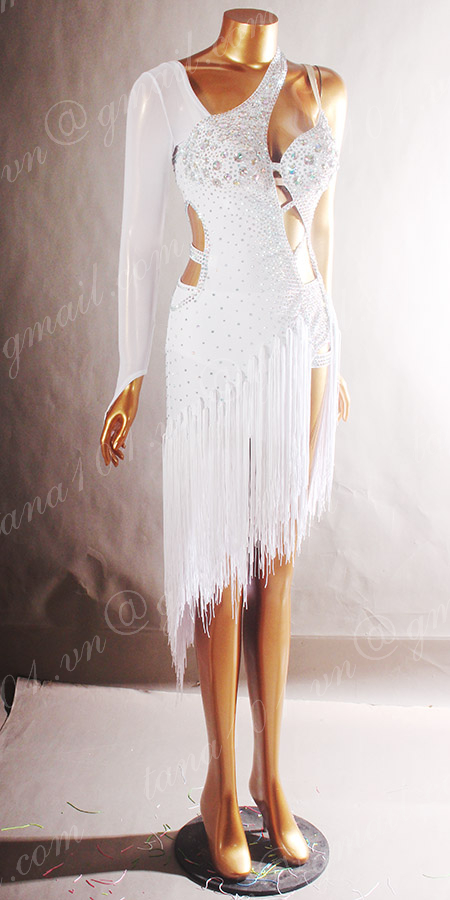 váy khiêu vũ tua trắng