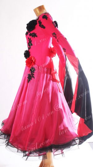 Váy standard hồng