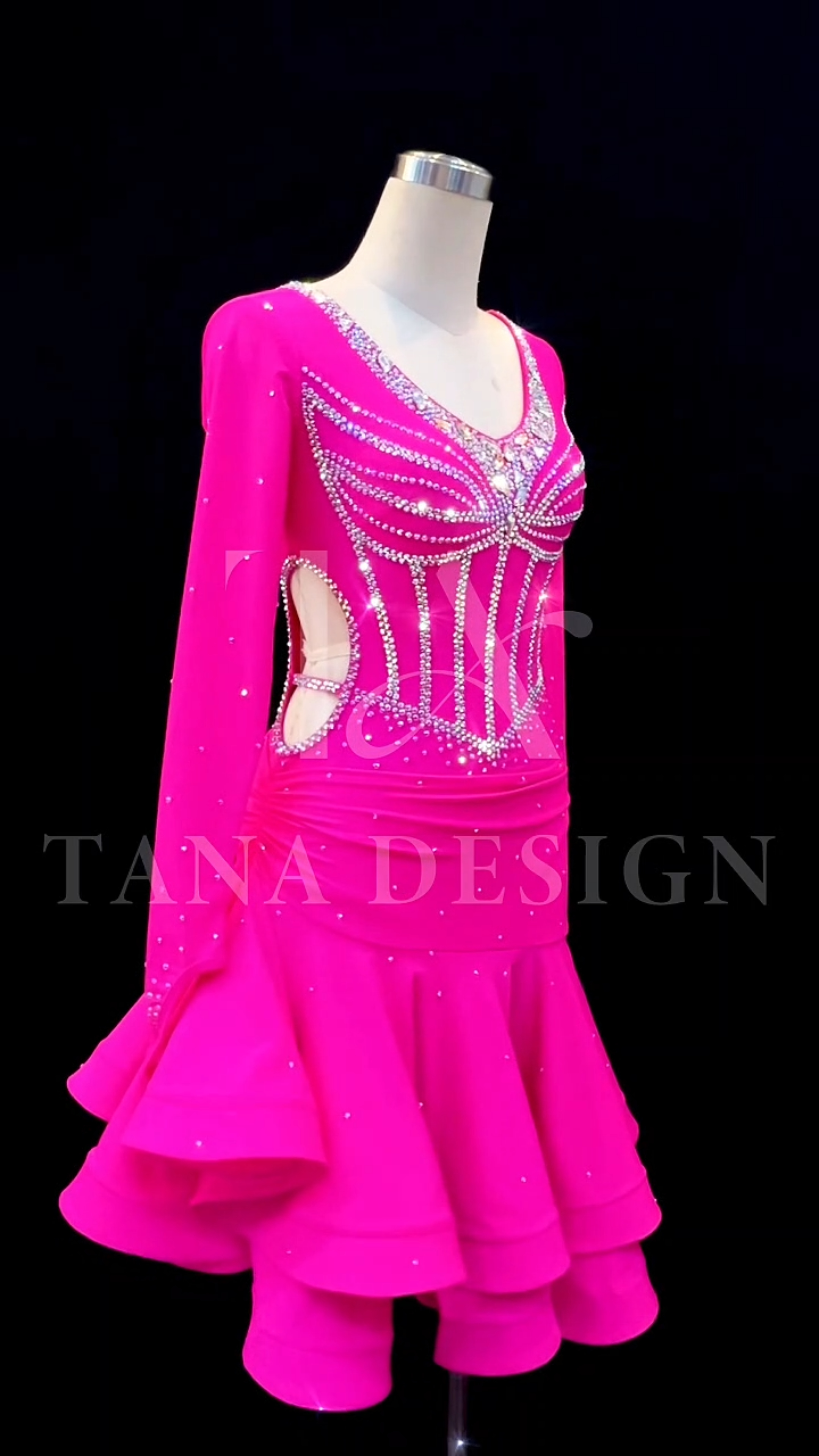 Women Competion Latin Ballroom Dance Dress - Smooth, Salsa, Rumba, Swing - Lycra, Close back (9) Custom-Women-Competion-Latin-Ballroom-Dance-Dress-Smooth-Salsa-Rumba-Swing-Pink-Lycra-Close-back